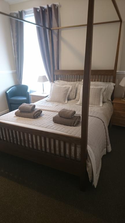 Cornerhouse Guesthouse カーライル エクステリア 写真