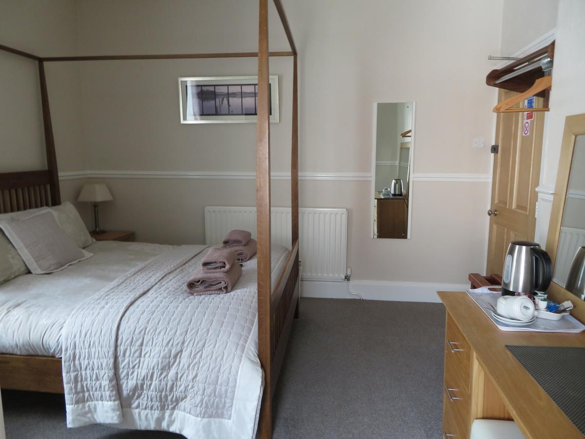 Cornerhouse Guesthouse カーライル エクステリア 写真